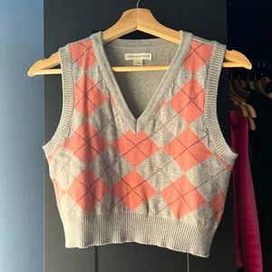 AEROPOSTLE cropped sweater vest